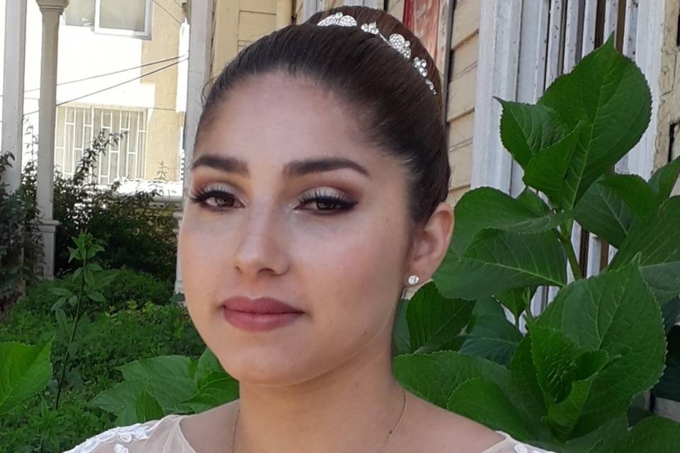 Jenny Davalos Makeup