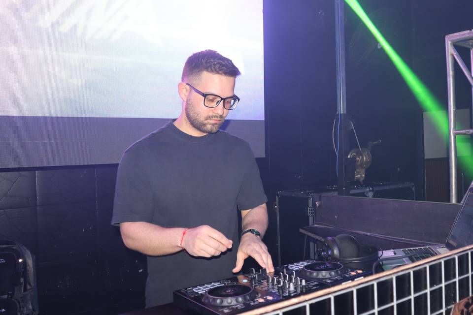 Jonás Torrens DJ, Música