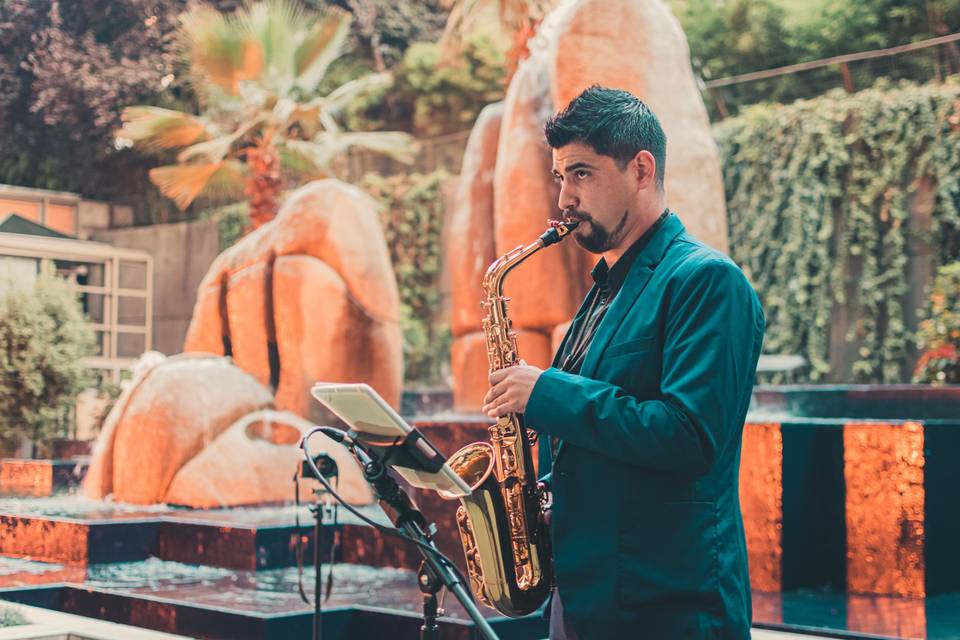 Jordan Frances Galleguillos, Música
