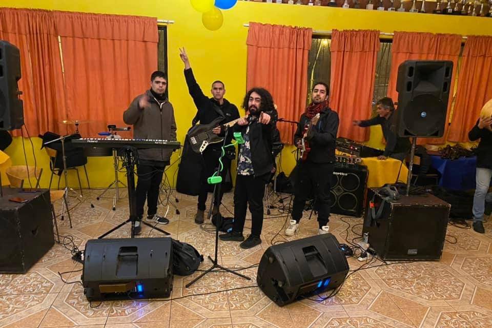 Junta Latina, Música