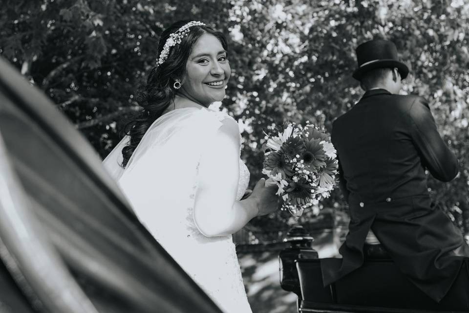 Keru Novias, Tiendas de Novia