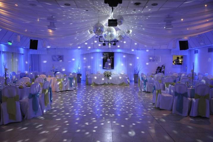KM Producciones, Música