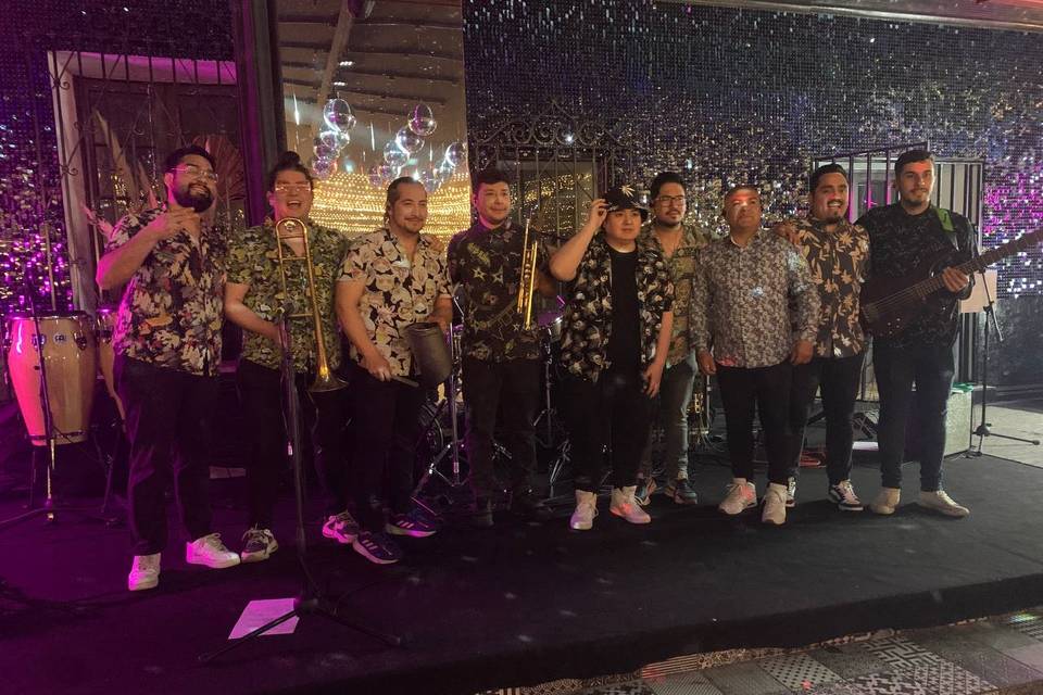 La BM Oficial, Música