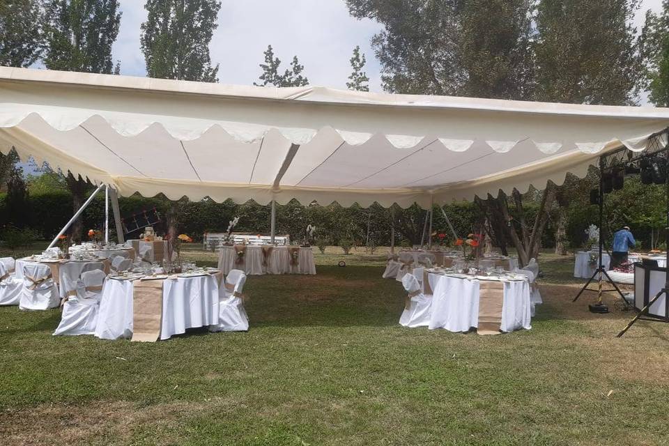 La Marmita de Merlín, Centros de Eventos