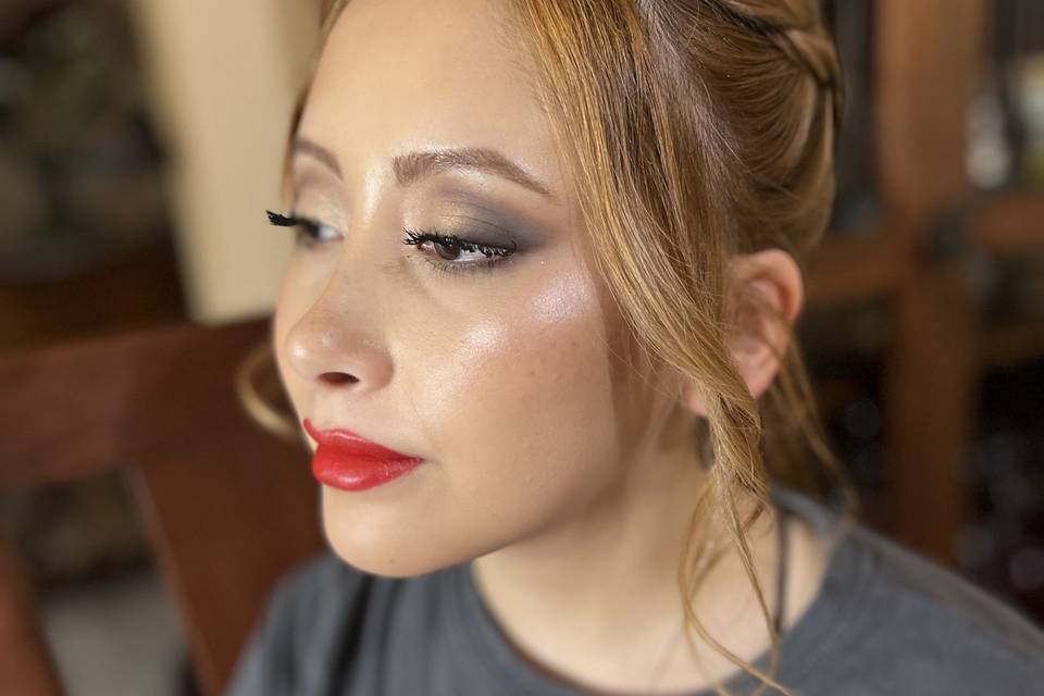 Loraa Makeup, Belleza