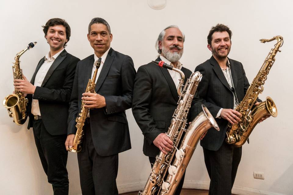 Los 4 Saxos, Música