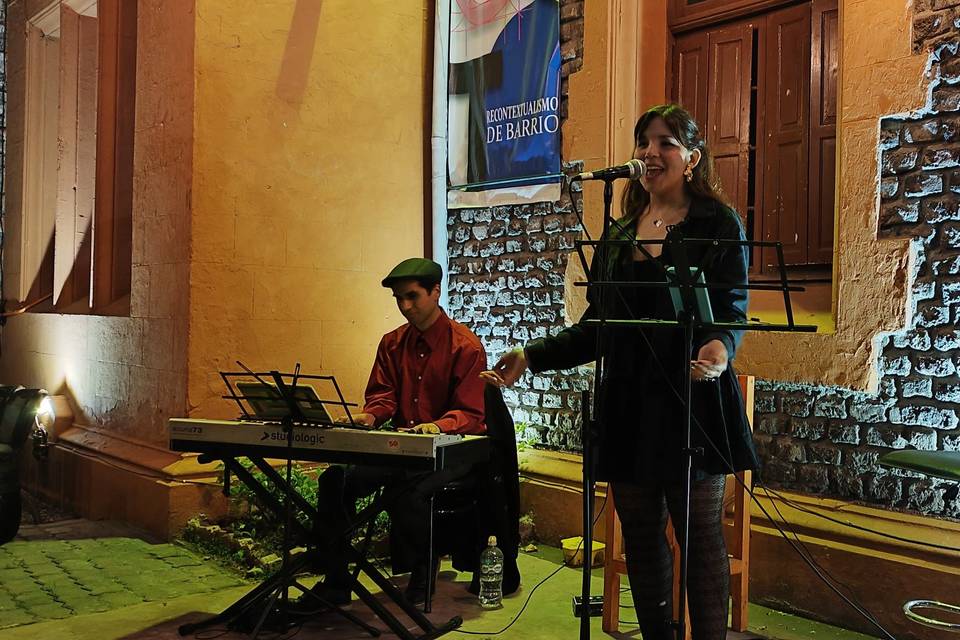 Los Girasoles También Lloran, Música