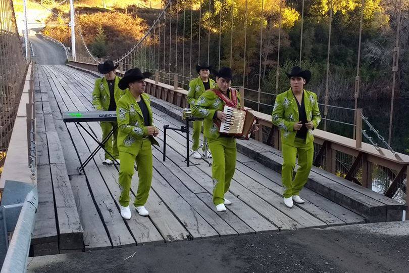 Los Prisioneros del Sur, Música