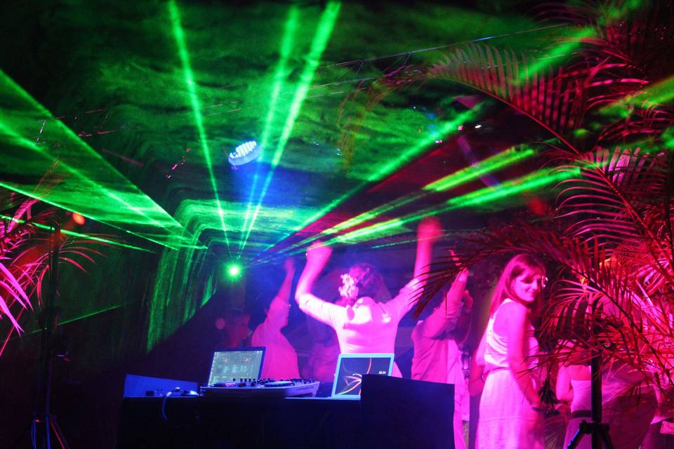 Luxury Producciones, Música