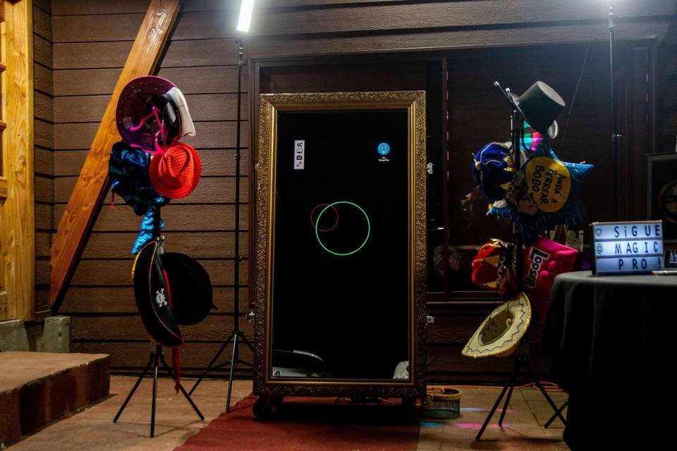 Magic Mirror Valdivia