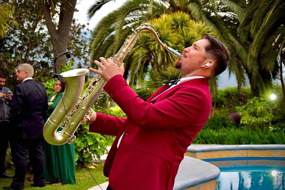 Maikel Acuña - Saxofonista, Música