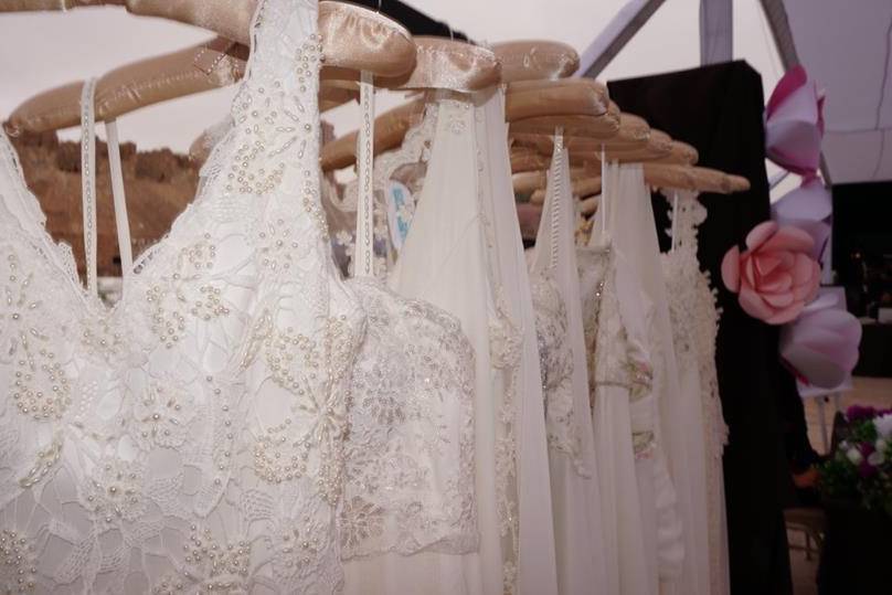 Mariana Simon, Tiendas de Novia