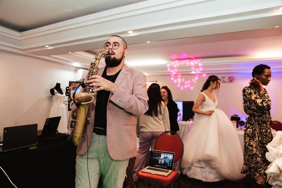 Matias Eliel Saxofonista, Música