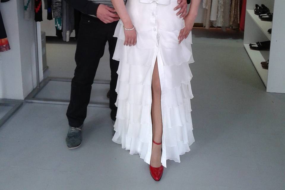 Mauro Núñez Novias, Tiendas de Novia