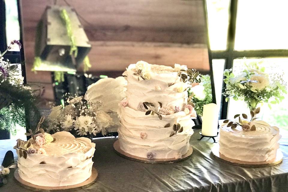 MC Bakery, Tortas