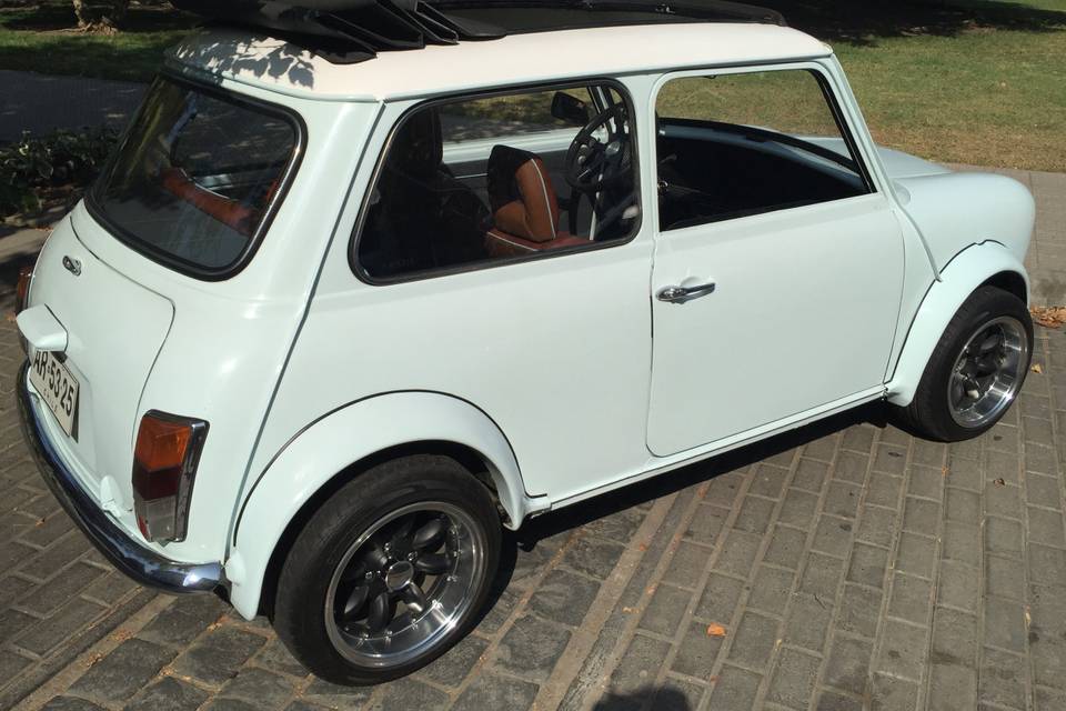 Mini Clásico Matrimonios, Autos