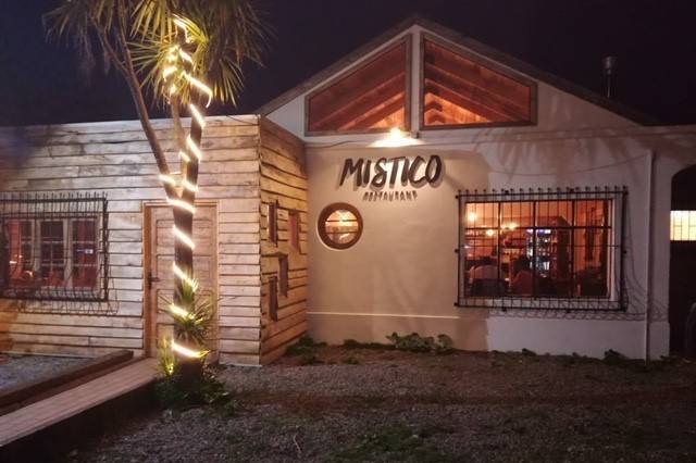 Místico, Centros de Eventos