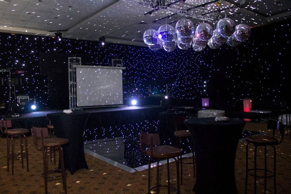 Myr Producciones, Decoración