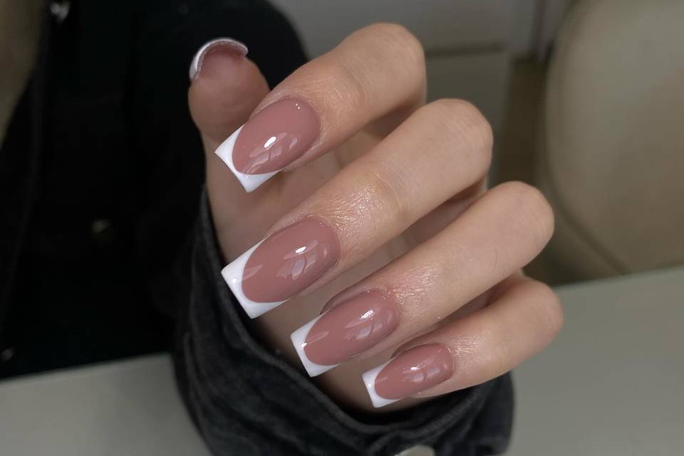 Nails by Jenniffer, Belleza