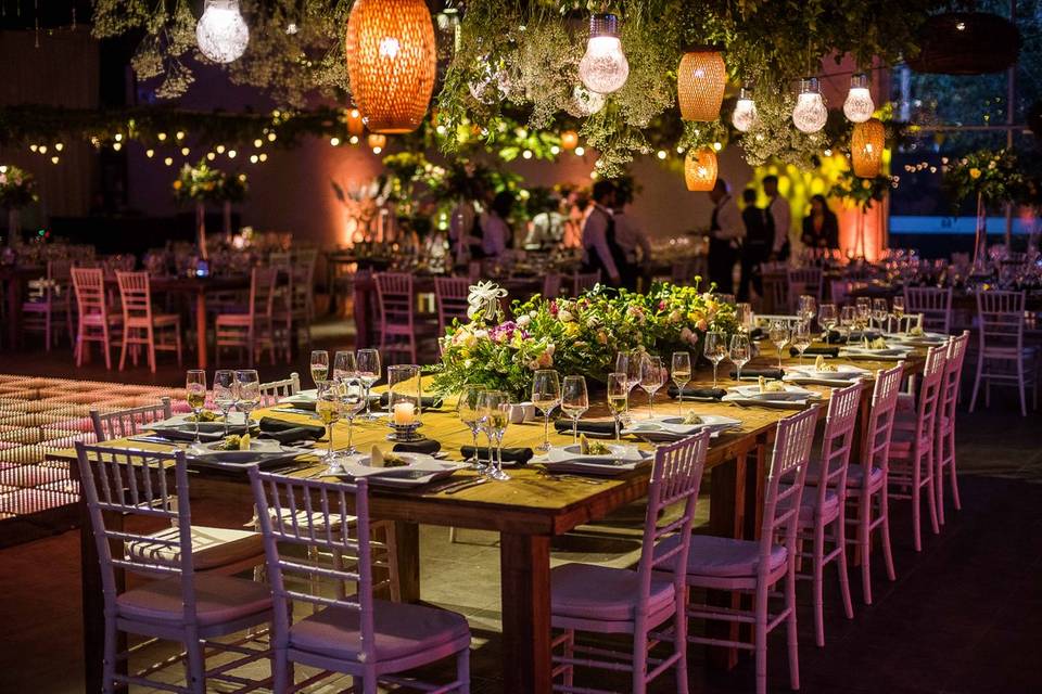Palmas de Chicureo, Centros de Eventos
