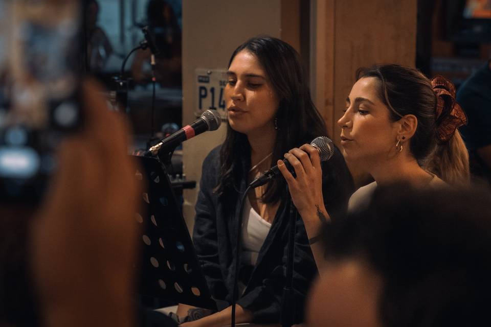 Paula y Manuela, Música