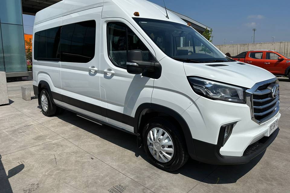 Pcp Travel, Autos