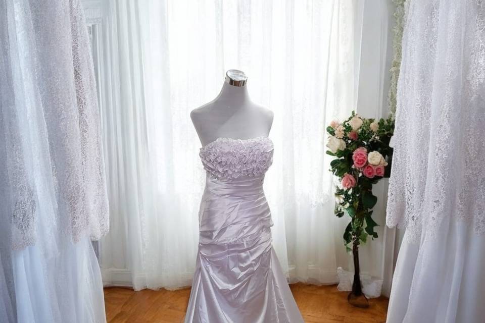 Prisca, Tiendas de Novia