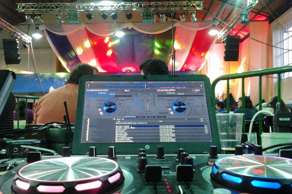 Producciones W&L, Música