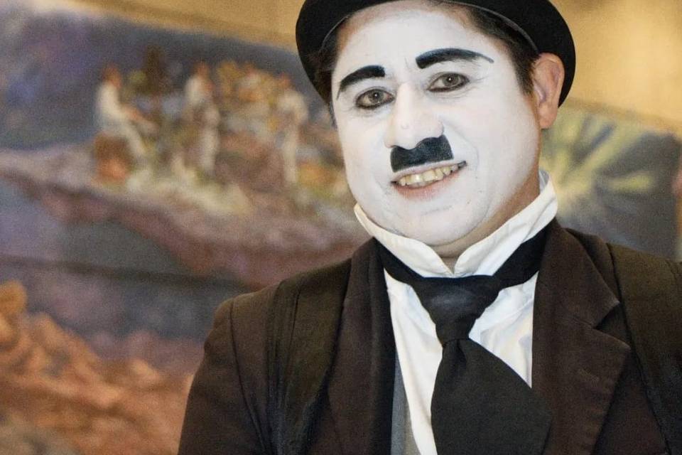 Roberto Chaplin Chileno, Animación