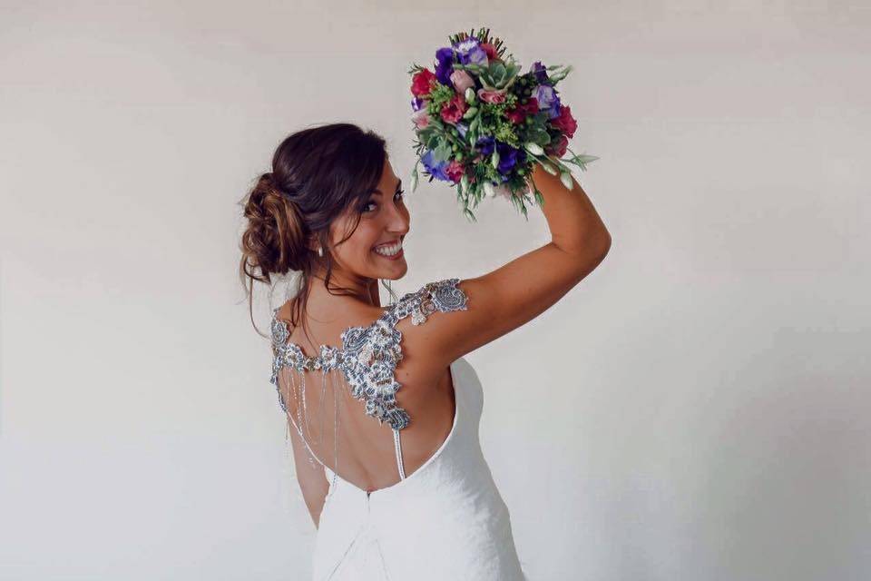 Sandra Vega, Tiendas de Novia