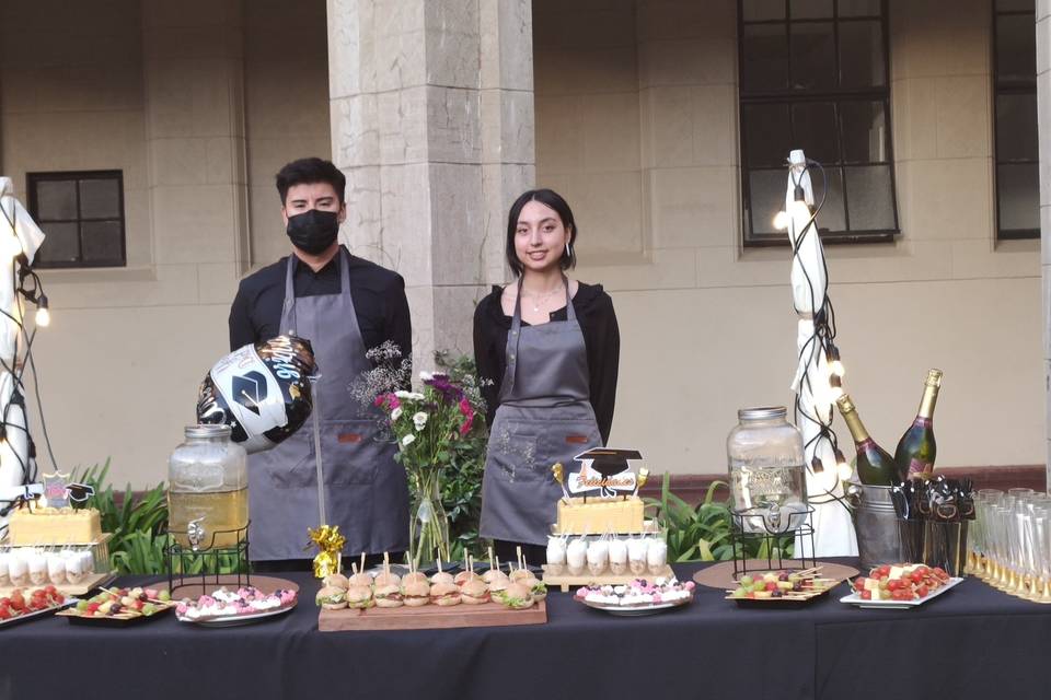 Santo Delirio, Tortas