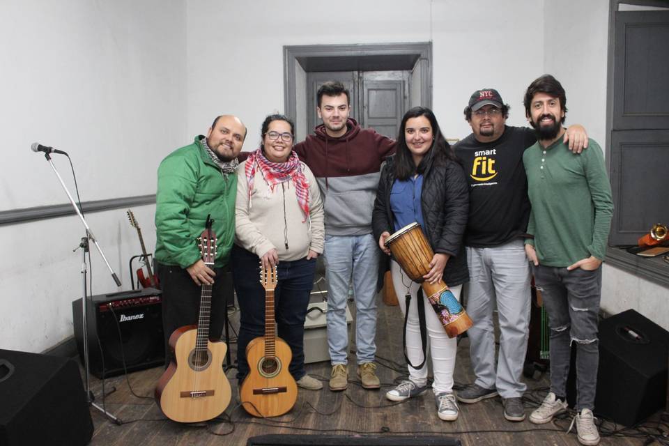 Son D' Esquina, Música