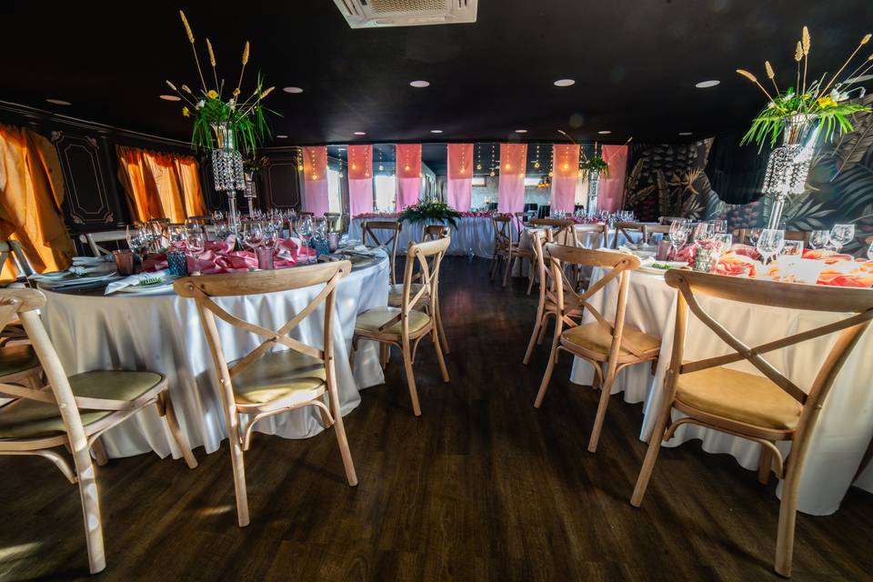 Terra Bulnes, Centros de Eventos
