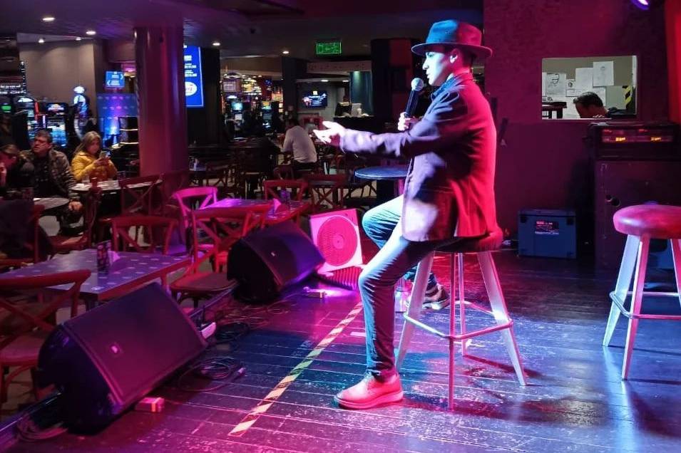 Tomás Monroy, Música