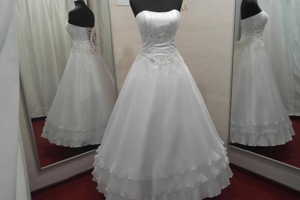 Trajes de Novia Osorno, Tiendas de Novia