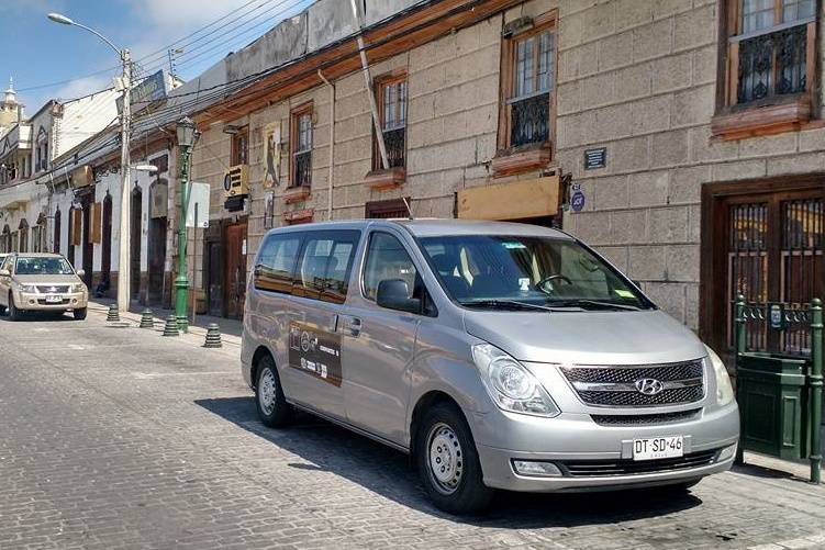 Transportes Laruiz, Autos