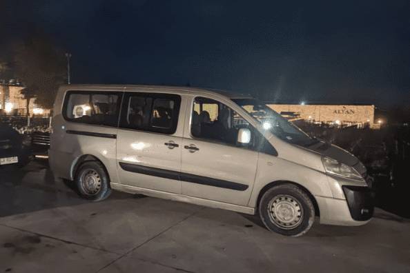 VanMovil, Autos