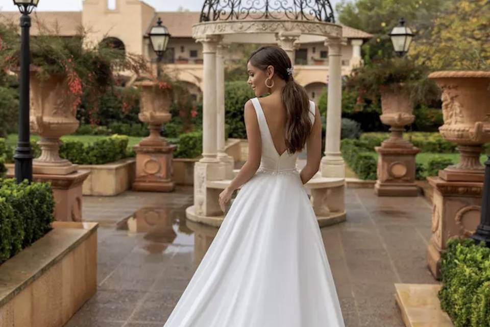 VM Brides, Tiendas de Novia