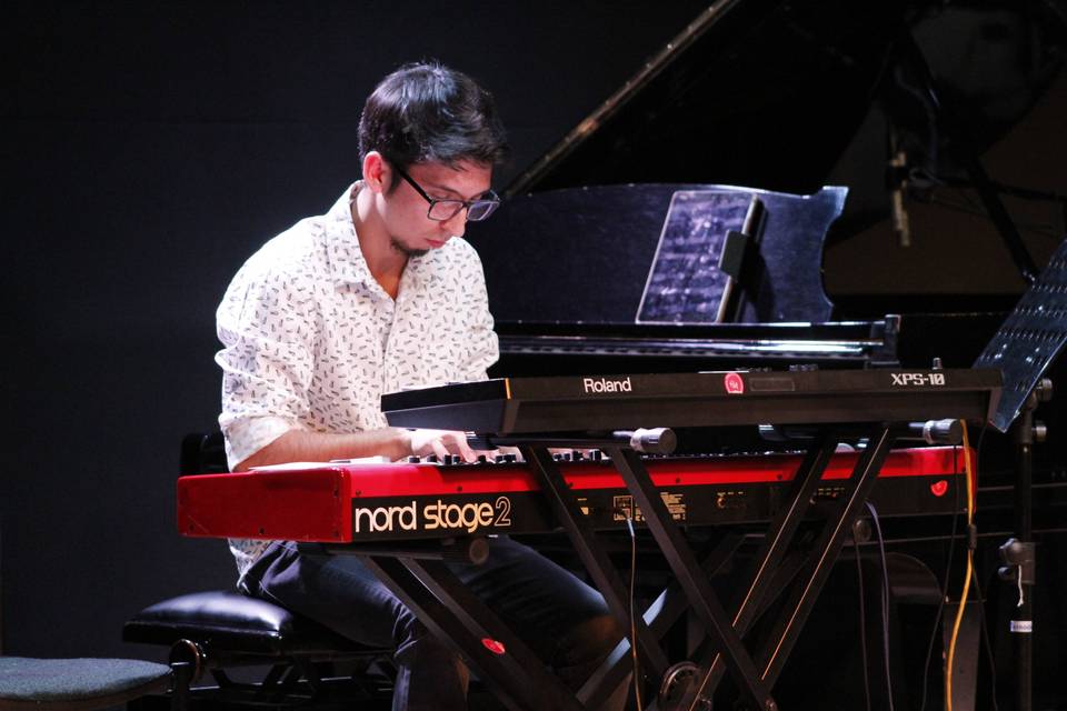 Yan Lazcano Pianista, Música