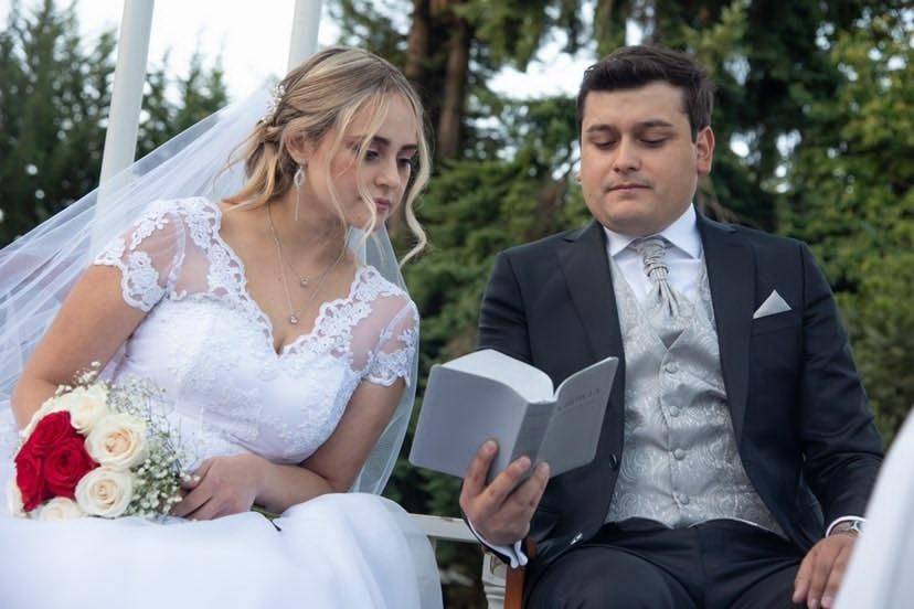 Yesenia Zavaleta Atalier, Tiendas de Novia
